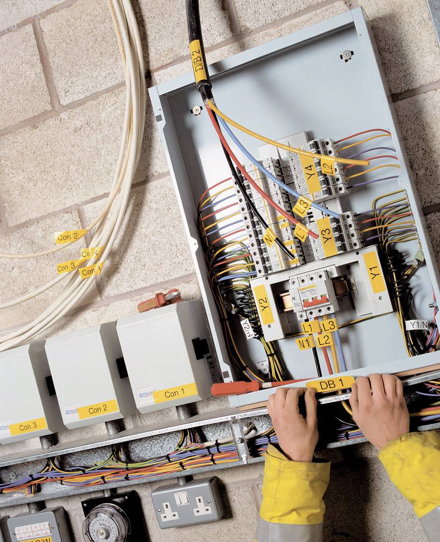 Schriftband Flexibel Brother TZe-FX TZe-FX221 Bandfarbe: Weiß Schriftfarbe:Schwarz 9 mm 8 m