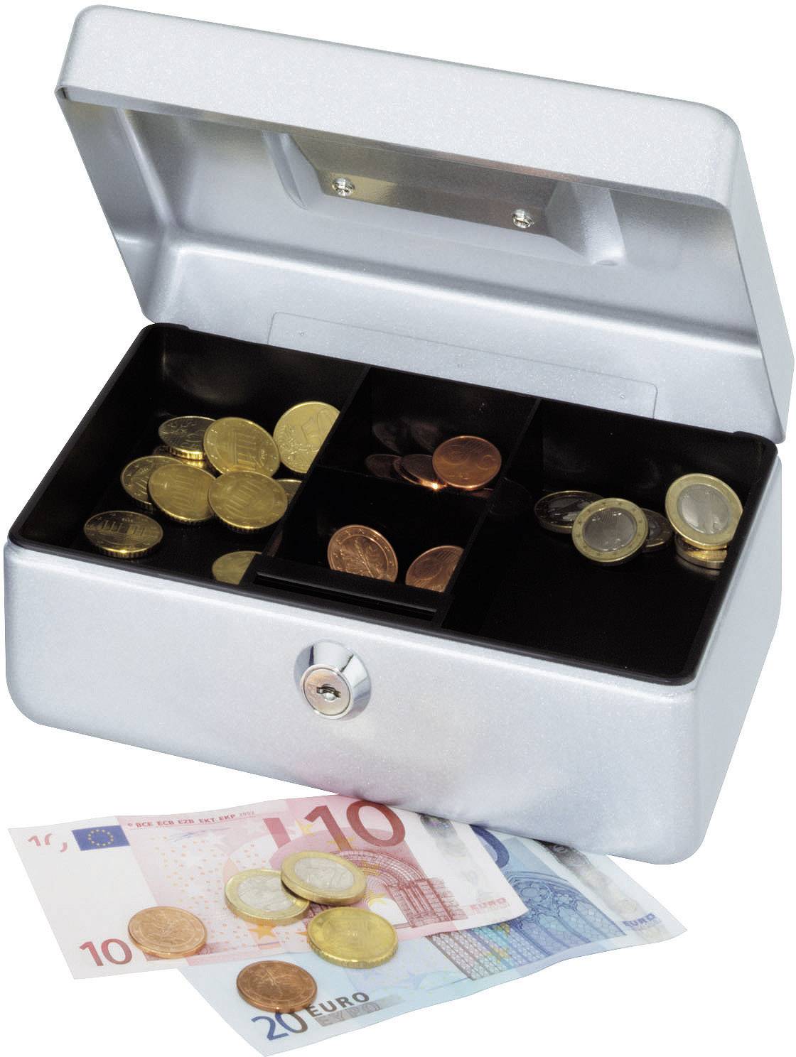 Eine geöffnete Metallgeldkassette mit verschiedenen Münzenfächern. Vor der Kassette liegen mehrere Euro-Geldscheine und Münzen.