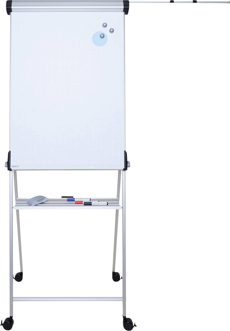 Ein Flipchart mit leerem weißen Papier steht auf einem Ständer. Unten liegt ein Fach mit ein paar farbigen Markern und einem Radiergummi.