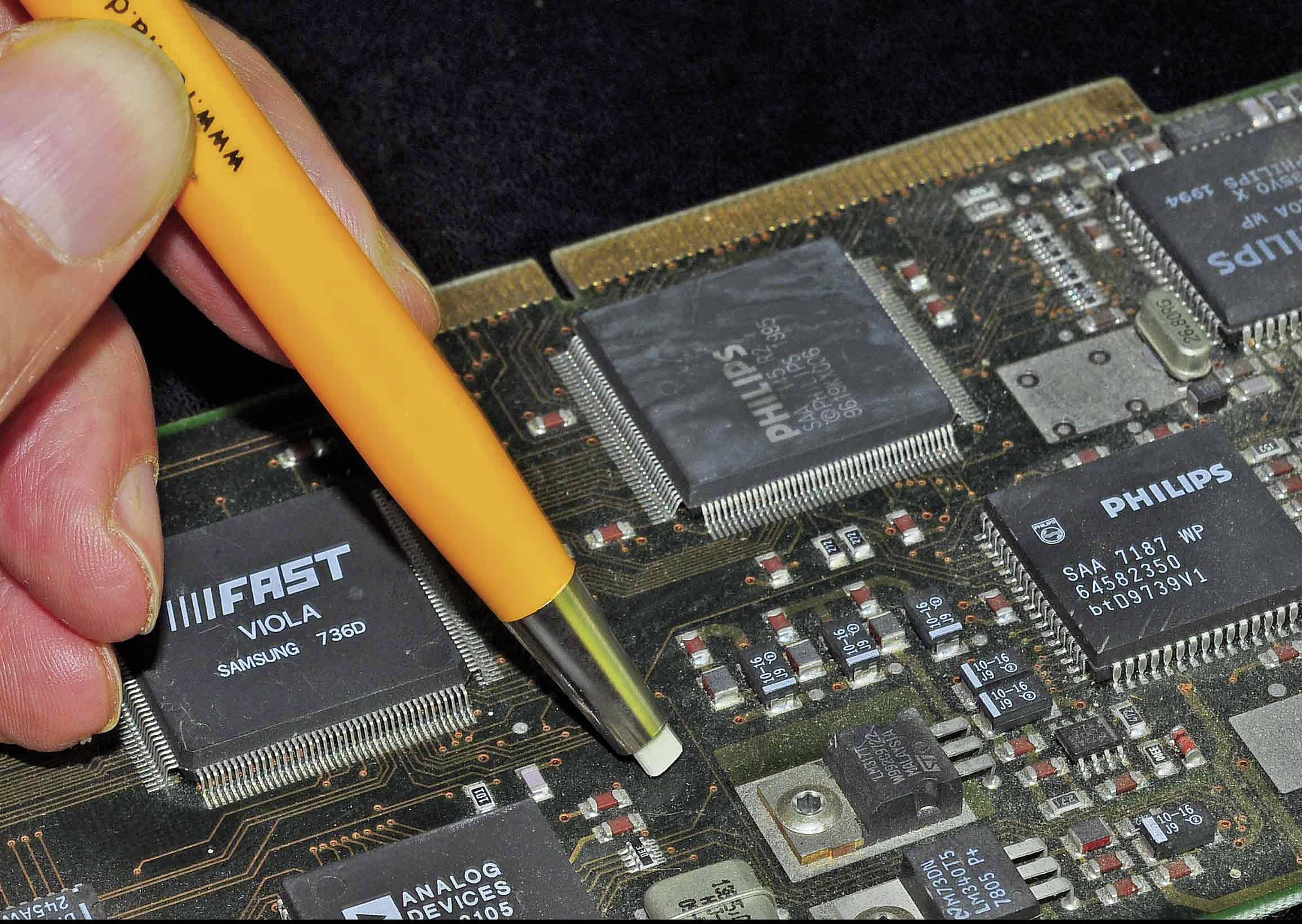 RONA 800214 Glasfaser Reinigungspinsel Durchmesser 4mm 1 Set