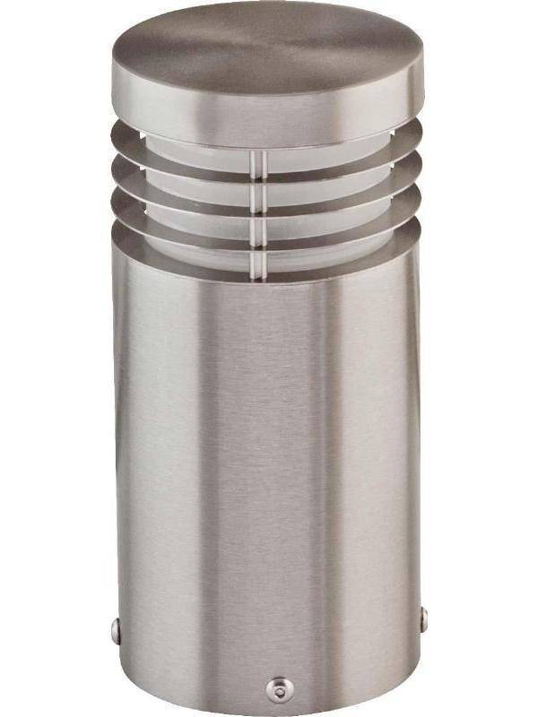 Metallene Außenleuchte in zylindrischer Form mit schmalen Lüftungsschlitzen, geeignet für Garten oder Wegbeleuchtung.