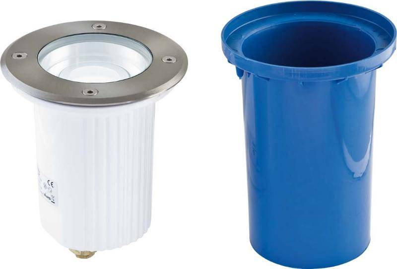 Ein weißer Unterwasserstrahler mit Edelstahlring neben einem blauen Schutzgehäuse. Ideal für Pools oder Teiche.