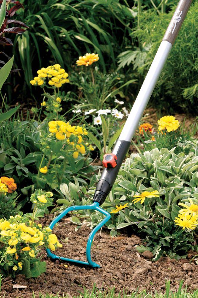 Treppe mit Plattform 45° zweiter Handlauf für 12 Stufen Neigung 45°