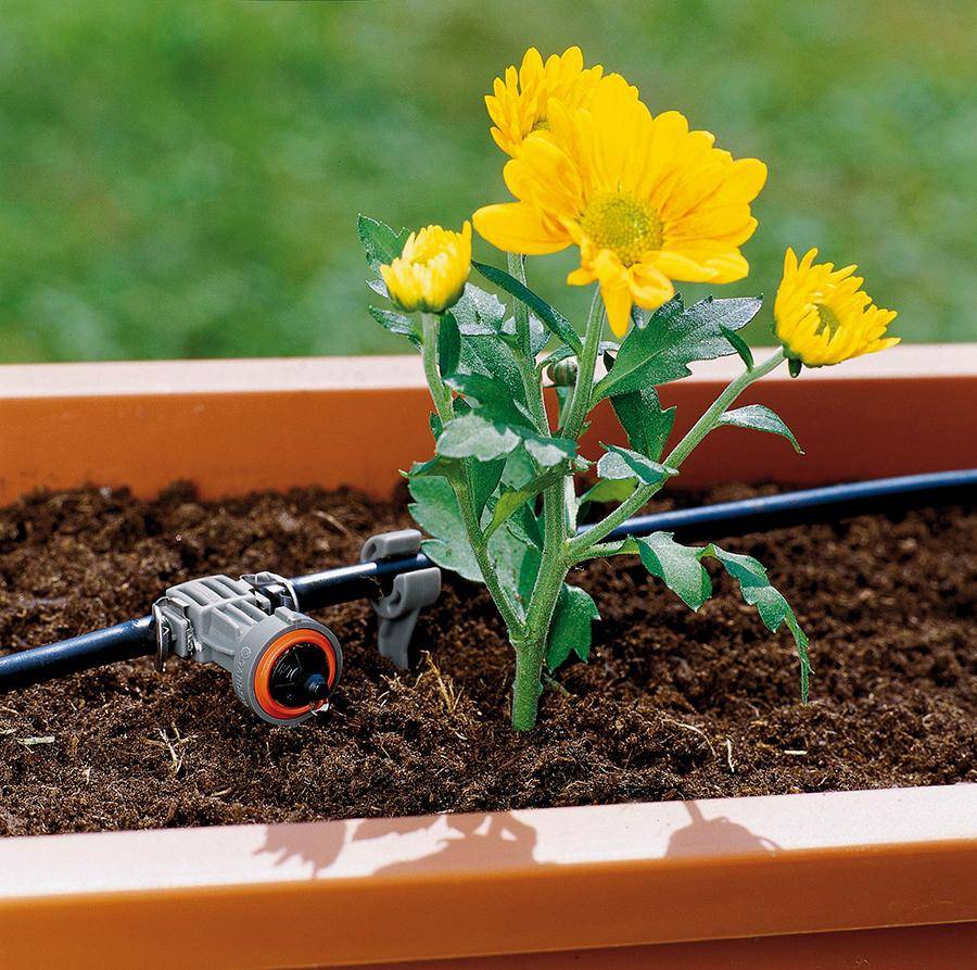 Treppe mit Plattform 45° Stufenbreite 800 mm 12 Stufen Aluminium geriffelt