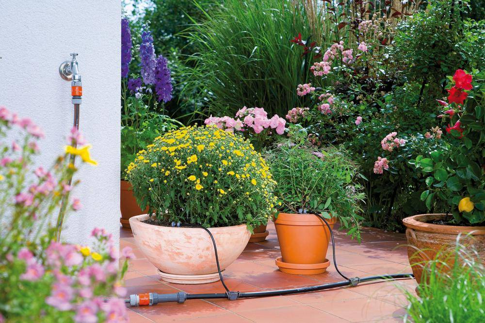 Treppe mit Plattform 45° Stufenbreite 800 mm 11 Stufen Aluminium geriffelt