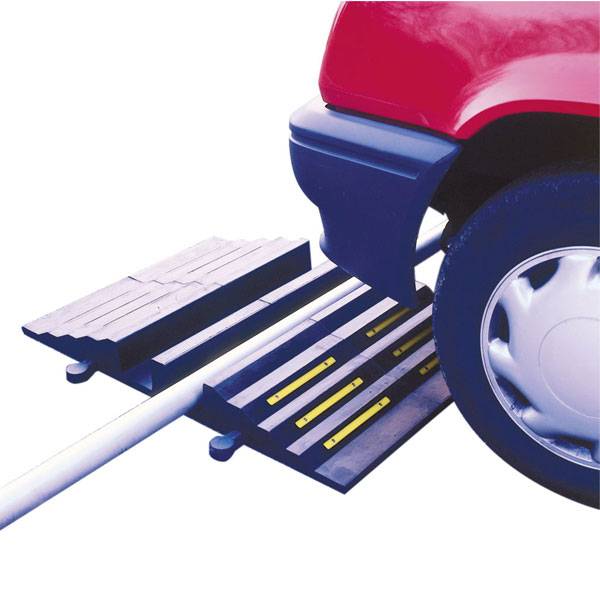 Schlauchbrücke schwarz mit gelben Reflexstreifen, Größe: 85,5x30,0x8,5 cm