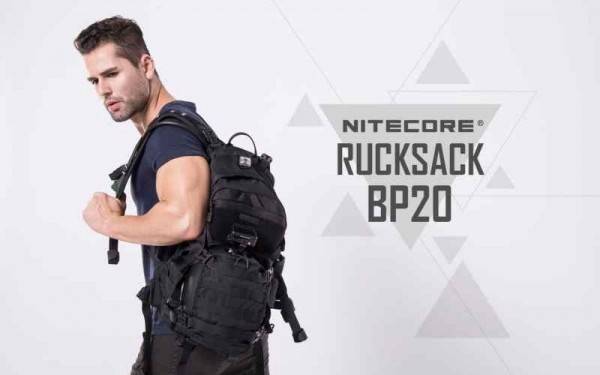 Nitecore kompakter Rucksack BP20 - schwarz - 45cm x 28cm x 12cm - 20 Liter