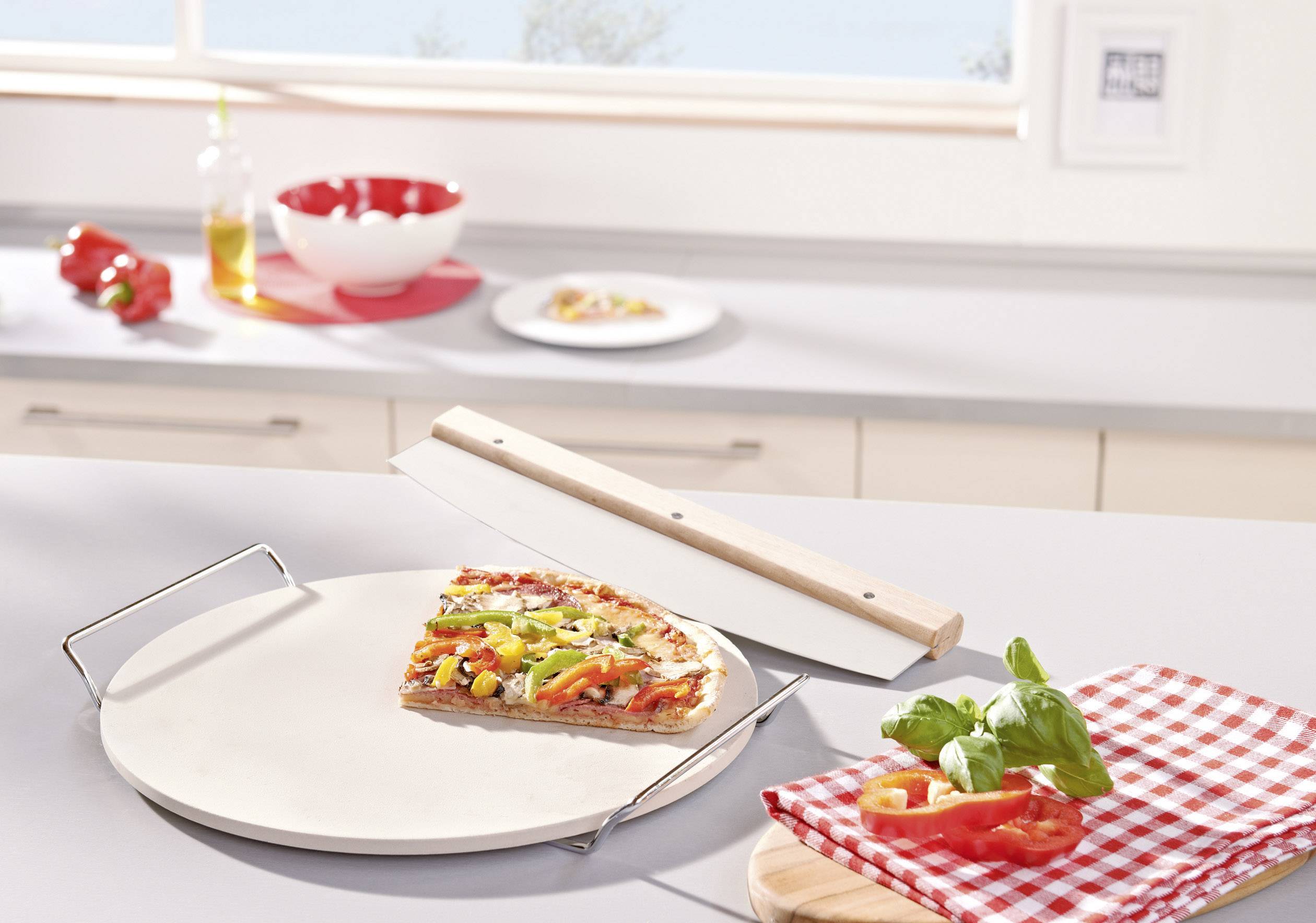 Leifheit 03159 Pizzastein rund mit Wiegemesser