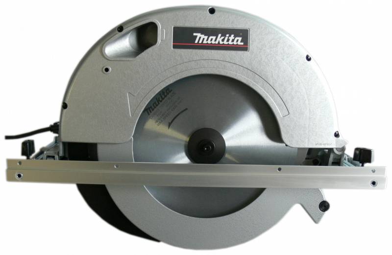 Makita Handkreissäge 2200 W