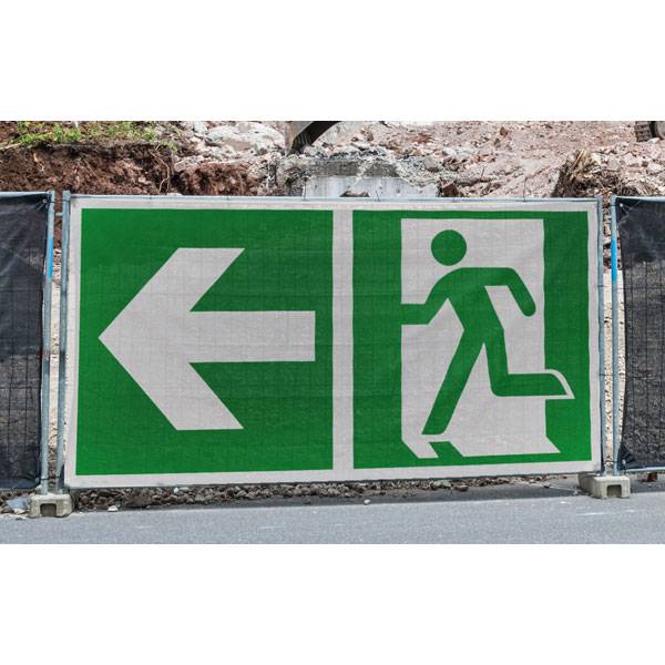 Rettungsweg links Rettungsschild, MESH-Gewebe, 340 x 173 cm DIN EN ISO 7010 E001