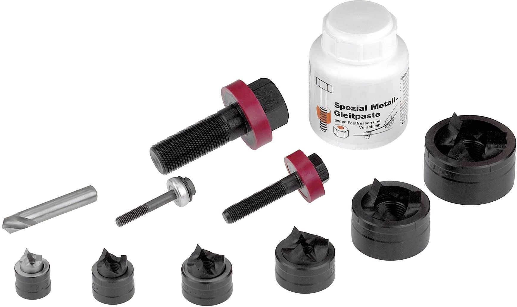Ein Set aus mehreren Werkzeugen: Metallbohrer, Schrauben und Dichtungen in verschiedenen Größen, neben einer Dose Gleitpaste.