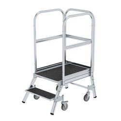 Podesttreppe eins. begehbar mit Federrollen Korundbeschichtung R 13 2 Stufen