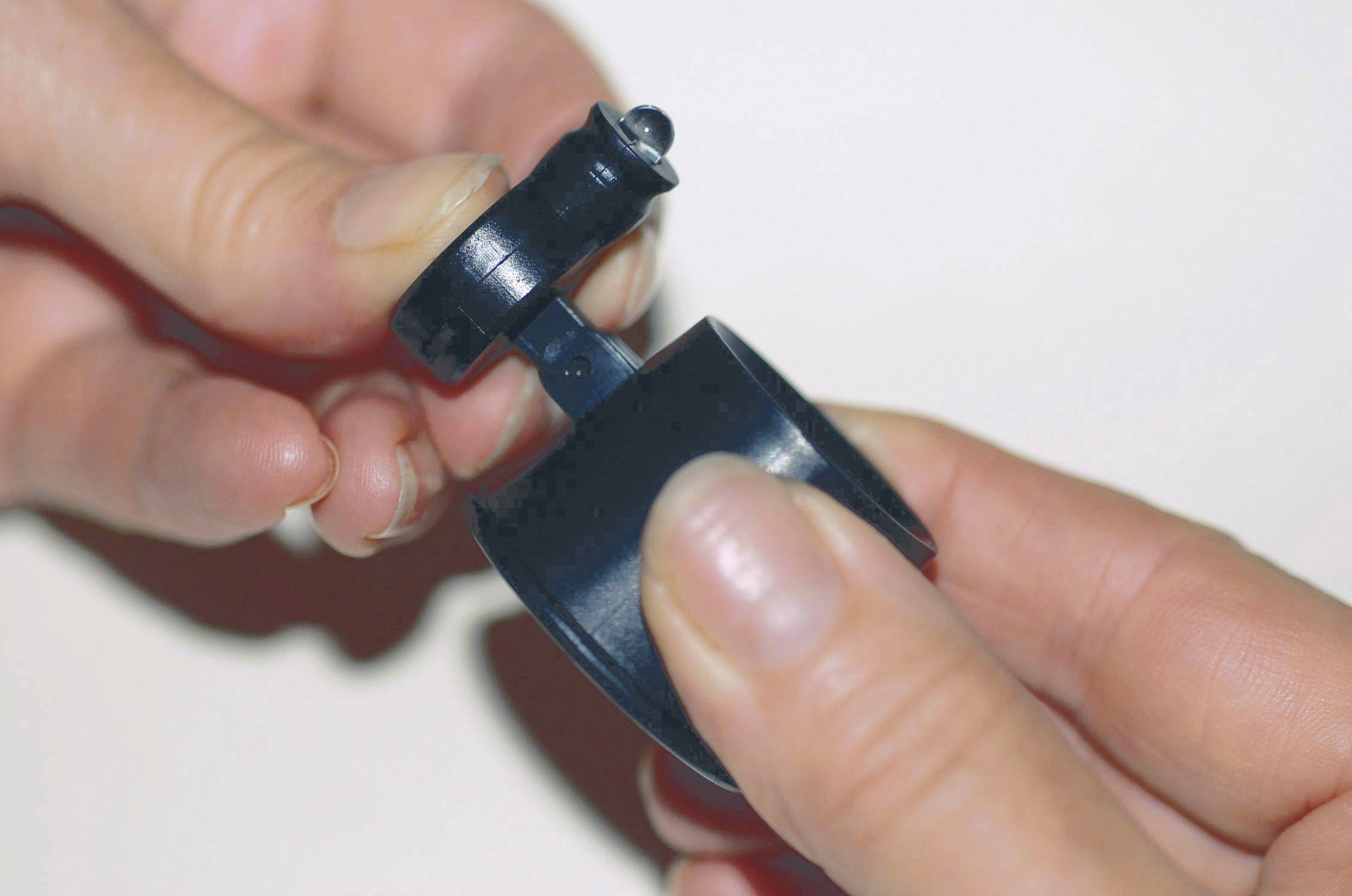 RONA 450513 450513 Handlupe mit LED-Beleuchtung Vergrößerungsfaktor: 10 x Linsengröße: (Ø) 21mm