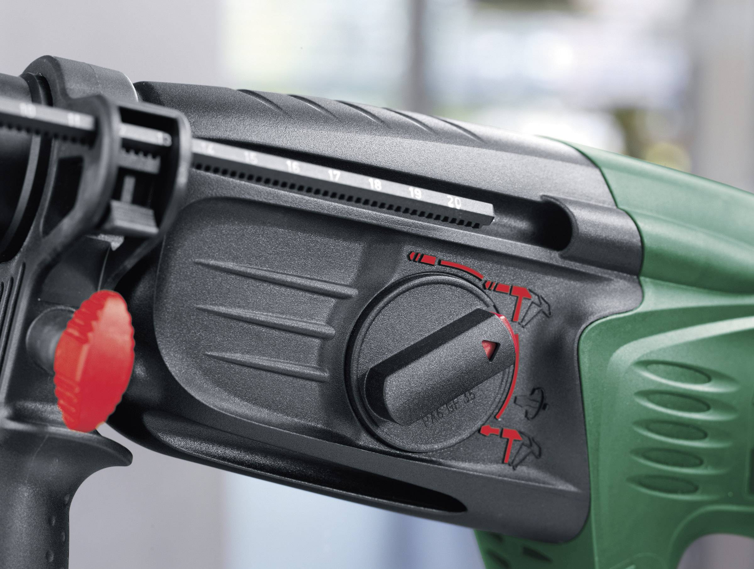 Bosch Home and Garden PBH 3000 FRE SDS-Plus-Bohrhammer 750 W inkl. Koffer