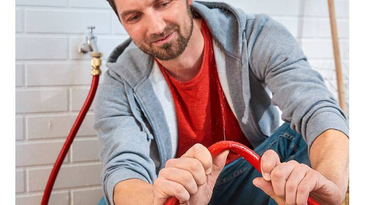 tesa UNIVERSAL 56348-00000-06 Gewebeklebeband tesa® extra Power Silber (L x B) 10 m x 50 mm 1 St.