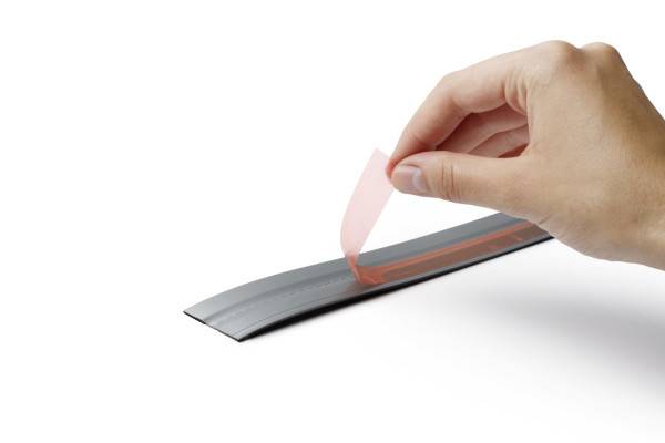 Durable Magnetleiste DURAFIX ROLL (L x B x H) 500 x 5000 x 17 mm selbstklebend, individuell zuschneidbar Silber 1 St. 470823