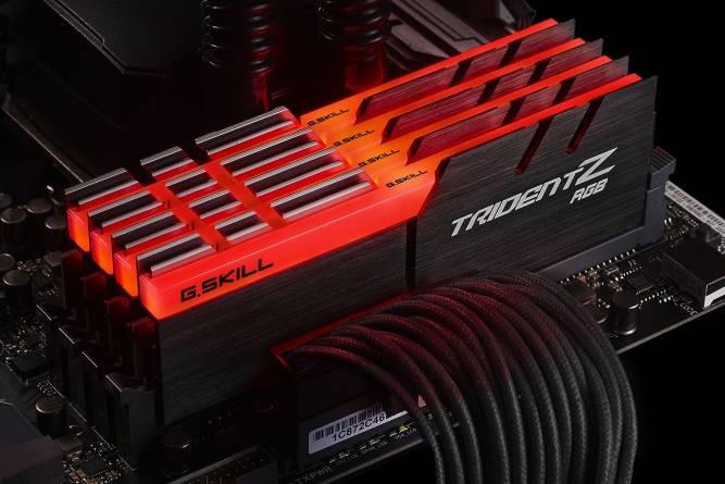 G.Skill F4-3200C16Q-32GTZRX PC-Arbeitsspeicher Kit DDR4 32 GB 4 x 8 GB 3200 MHz 288pin DIMM F4-3200C16Q-32GTZRX