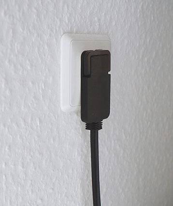 Brennenstuhl 1168980010 Strom Verlängerungskabel Schwarz 10.00 m H05VV-F 3G 1,5 mm²