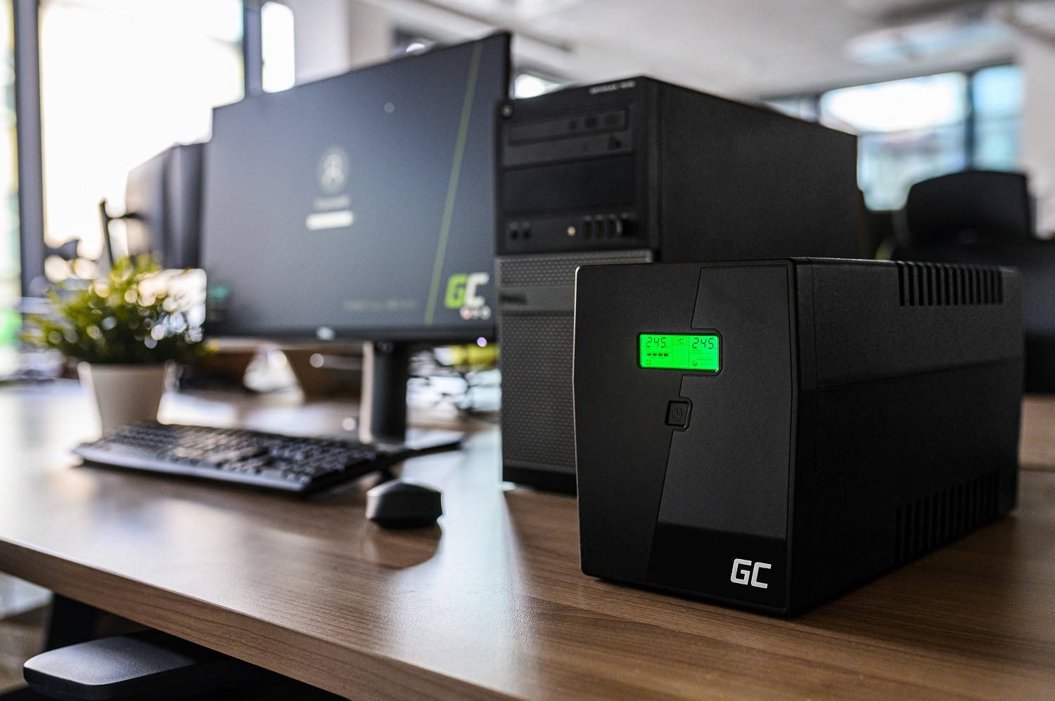 Green Cell 480W USV 800 VA