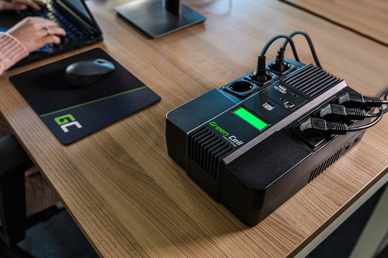 Green Cell 480W AiO USV 800 VA