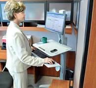 Ergotron WorkFit-C 1fach TV-Rollwagen 25,4 cm (10") - 55,9 cm (22") Grau Höhenverstellbar, Tastaturablage, Neigbar, Rotierbar