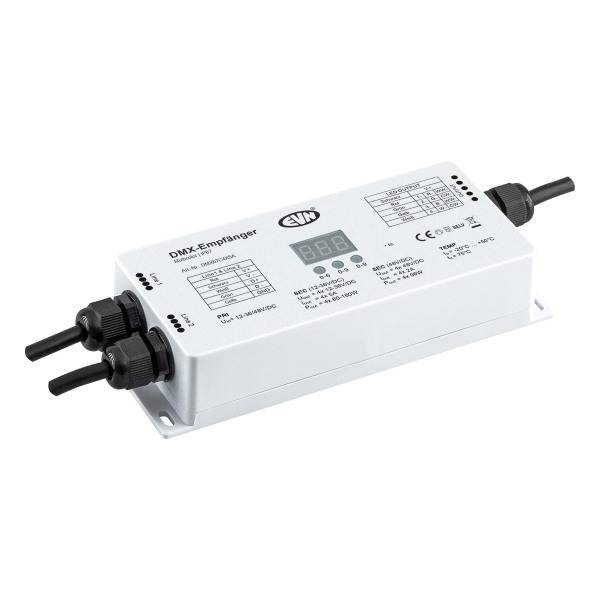 'DMX-Empfänger' auf weißem Gehäuse mit Anschlüssen und digitalem Display, technische Spezifikationen und Markenzeichen sichtbar.