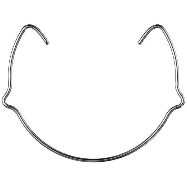 Eine Metallstange in Form eines Nackenschutzes, kurvig und glatt, wahrscheinlich Teil eines Kopfbügels oder Kopfstütze.