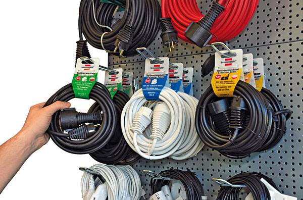 Brennenstuhl 1168430 Strom Kabel Weiß 3.00 m H05VV-F 3G 1,5 mm²