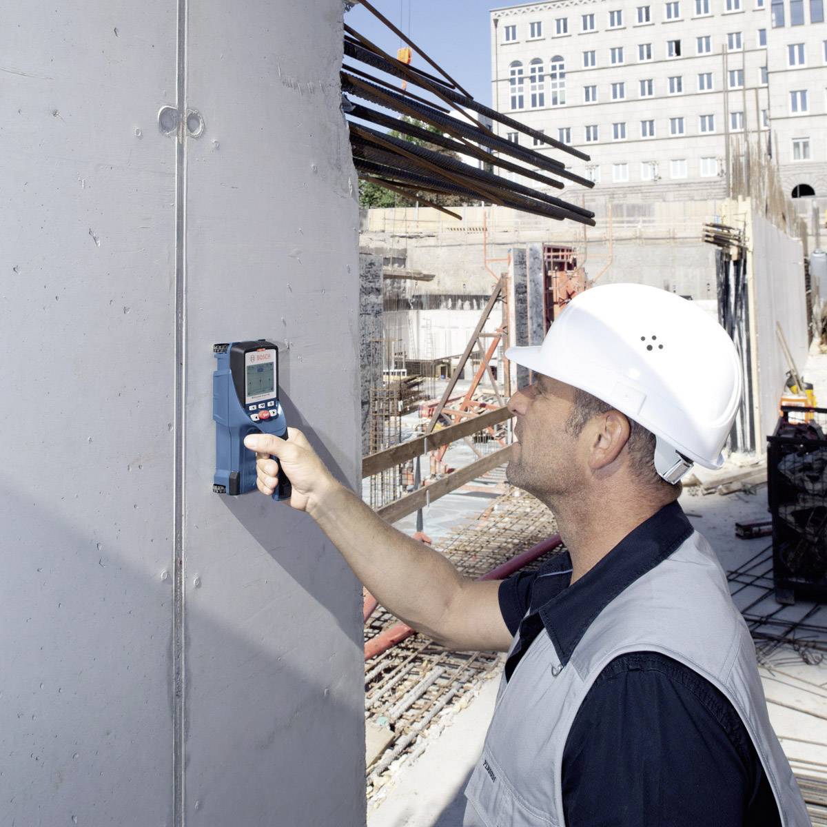 Bosch Professional Ortungsgerät  D-TECT 150 SV 0601010008 Ortungstiefe (max.) 150 mm Geeignet für Holz, eisenhaltiges Metall, nicht eisenhaltiges Me