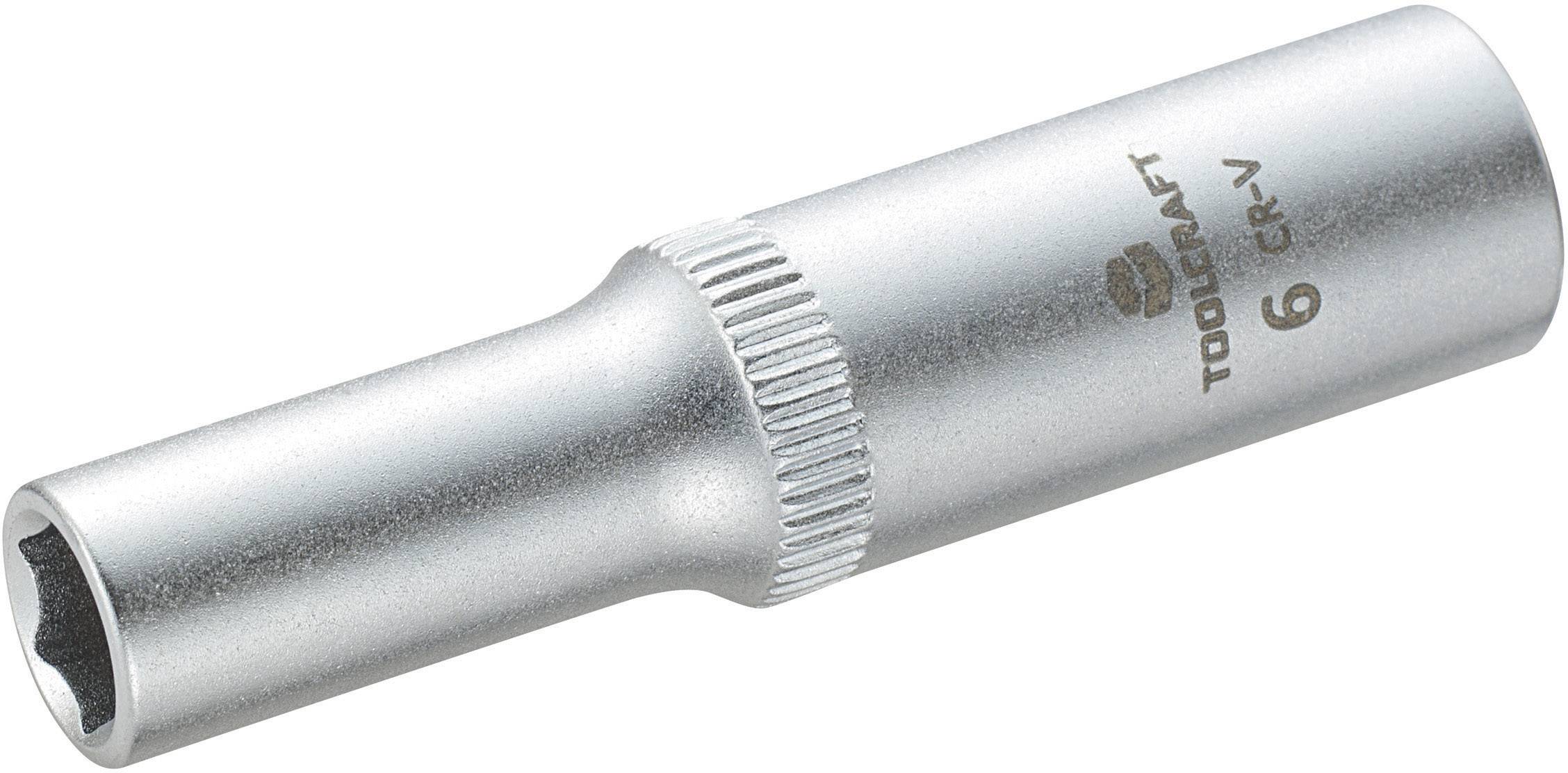 Silberne Stecknuss der Marke Toolcraft, Größe 6, mit CR-V Markierung. Verwendet für mechanische Arbeiten und Schrauben.
