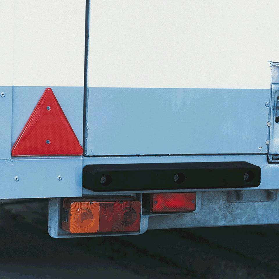 Rammpuffer Rubber 3, 3 Bohrungen, Ø 17mm, vulkanisiertes Neugummi, 80x400x70mm