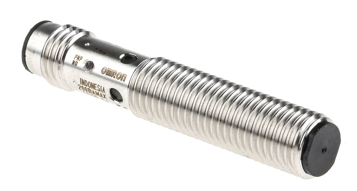 Omron M8 Näherungssensor PNP 12 → 24 V dc / 200 mA, zylindrisch 2 mm, IP67