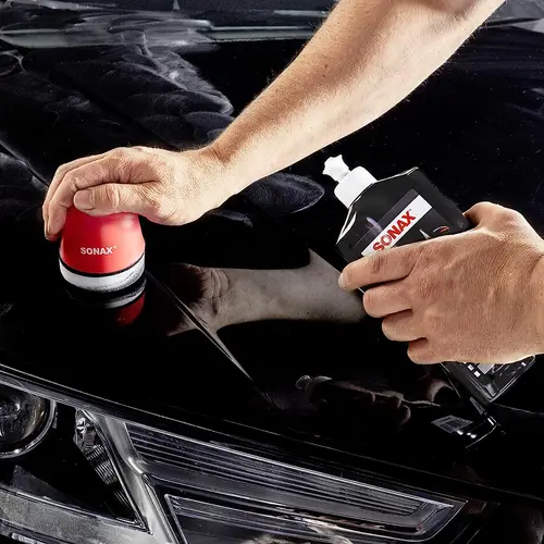 SONAX Polish & Wax Color schwarz 500 ml SONAX Polish & Wax Color schwarz 500 ml