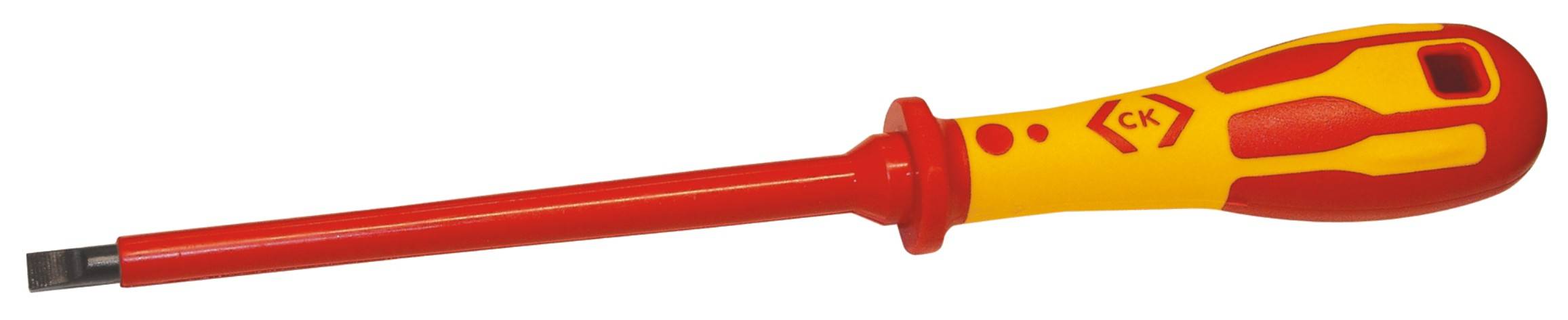 Ein isolierter Flachkopfschraubenzieher mit rotem Schaft und gelb-rotem Griff.