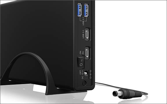 USB Type-C® Gehäuse mit integriertem USB Hub für 3,5" & 2,5" HDD/SSD