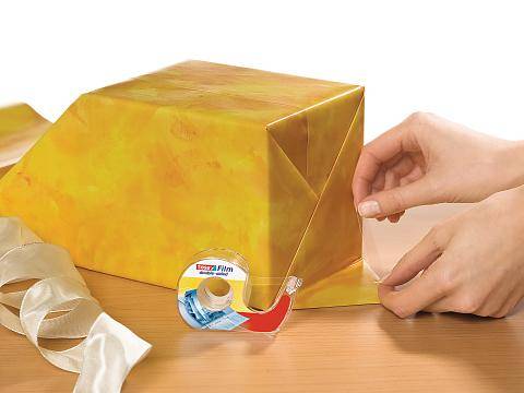 tesa 57910-00000-02 Doppelseitiges Klebeband tesafilm® Transparent (L x B) 7.5 m x 12 mm 1 St.