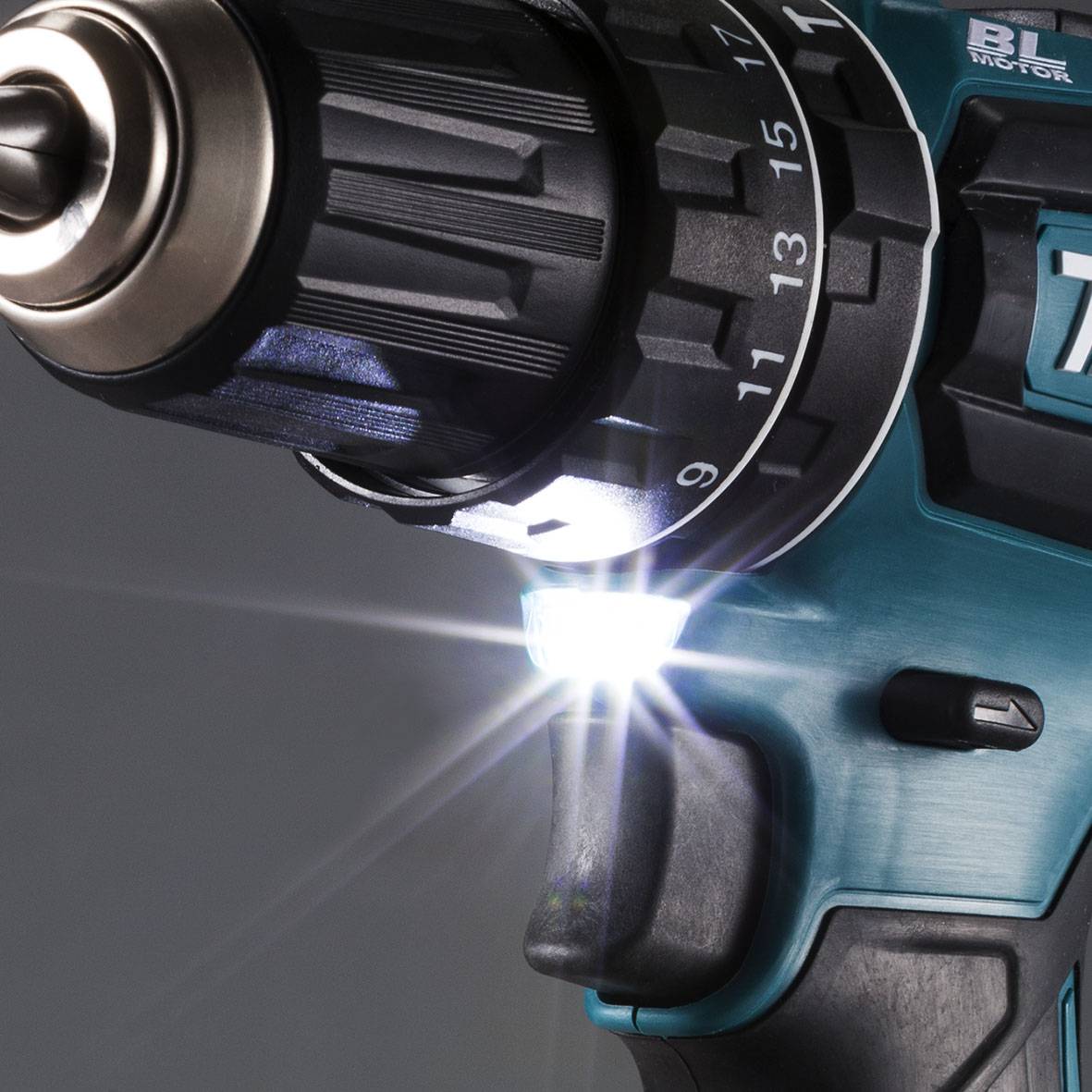 Makita 2-Gang-Akku-Schlagbohrschrauber