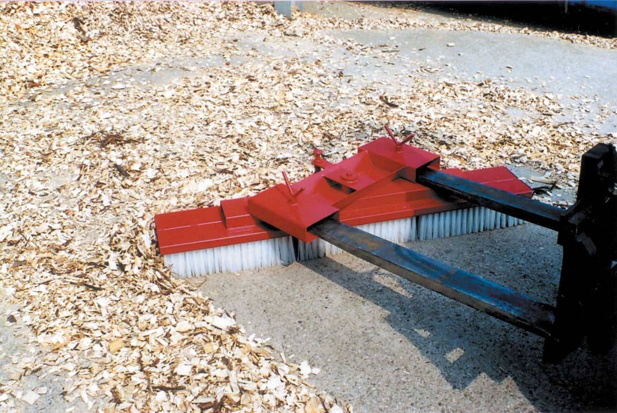 Stapler-Anbaugeräte Gabelstapler-Kehrbesen rot RAL 3000 35 x 100 x 30 cm