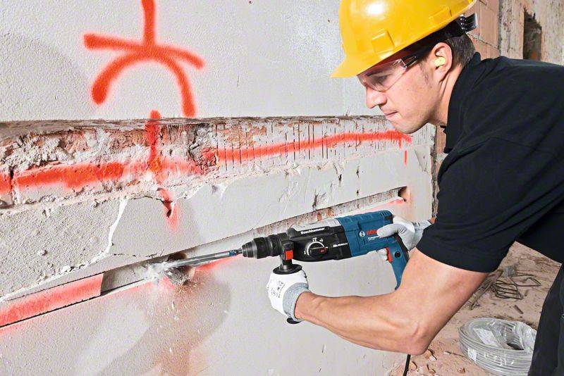 Bosch Bohrhammer mit SDS plus GBH 2-28 F, L-BOXX