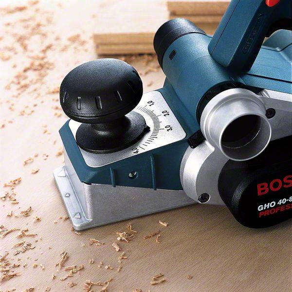 Bosch Professional GHO 40-82 C Elektrohobel inkl. Koffer Hobel-Breite: 82 mm 850 W Falztiefe (max.): 24 mm