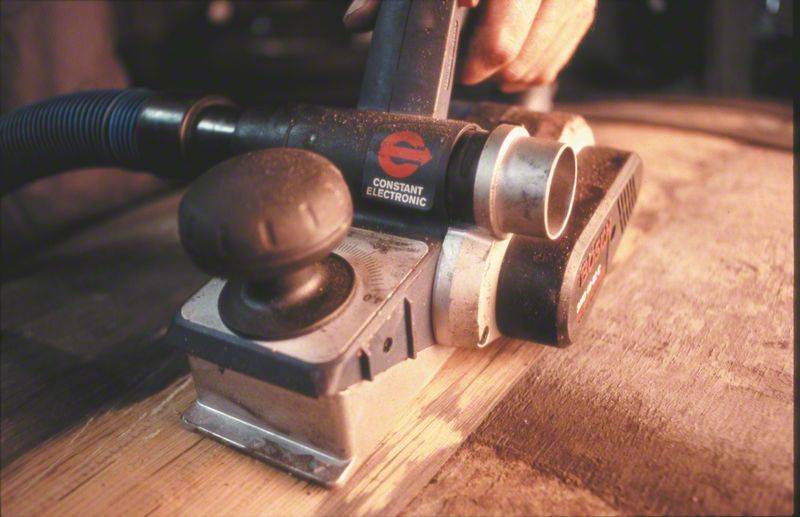 Bosch Professional GHO 40-82 C Elektrohobel inkl. Koffer Hobel-Breite: 82 mm 850 W Falztiefe (max.): 24 mm