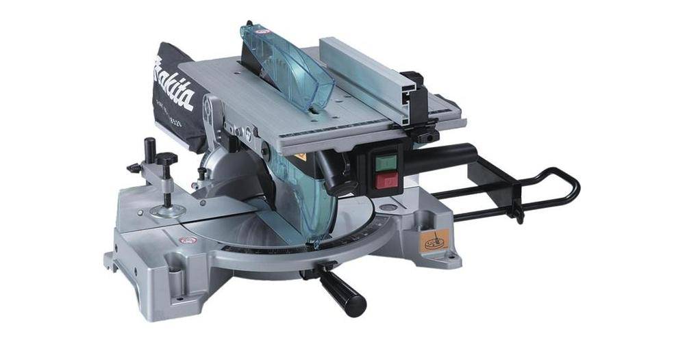 Makita Kapp- und Gehrungssäge 260 mm 30 mm 1650 W