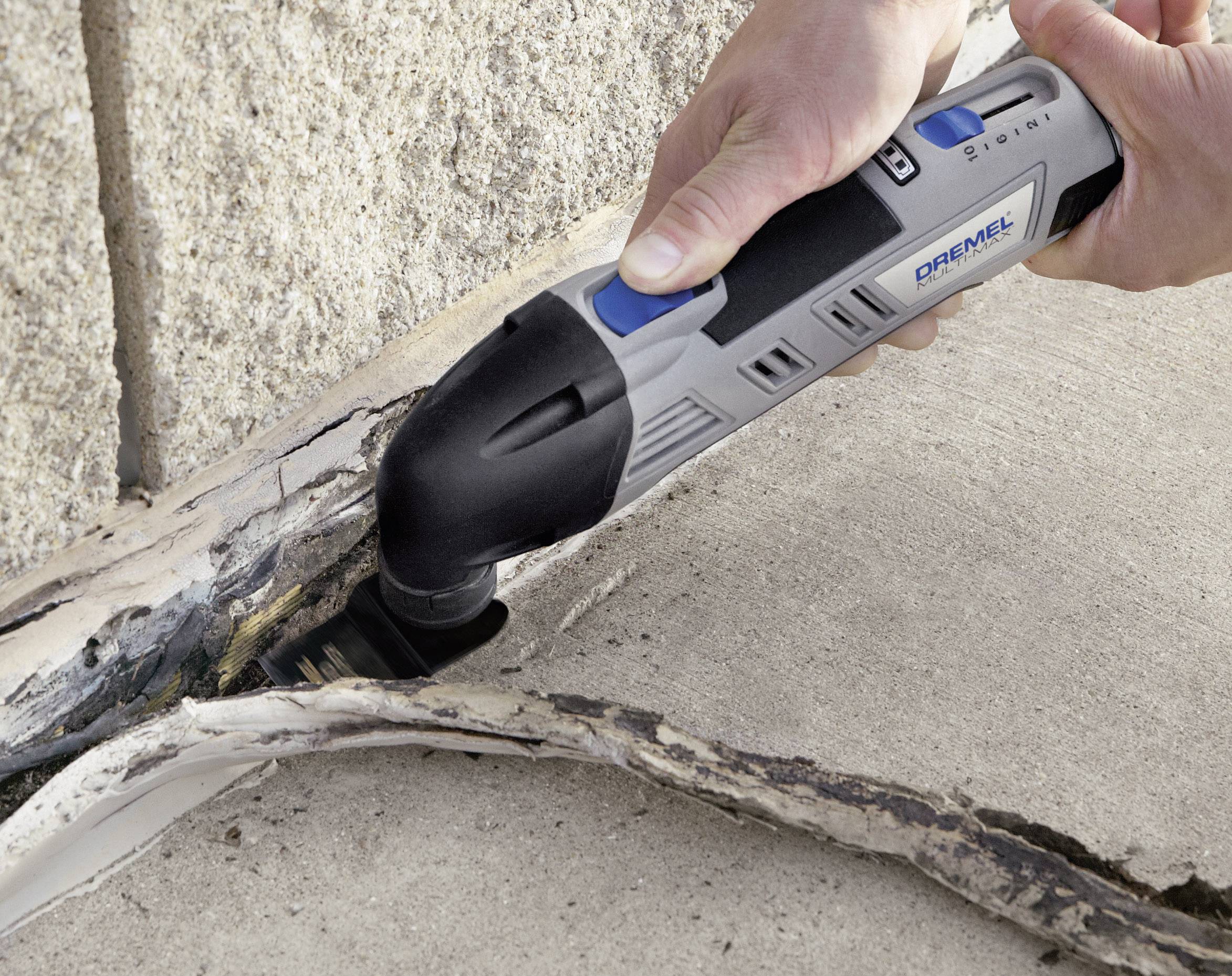 Dremel Multi-Max 8300 Multifunktionswerkzeug 2 x 1,3 Ah Li-Ion Akku F0138300JA