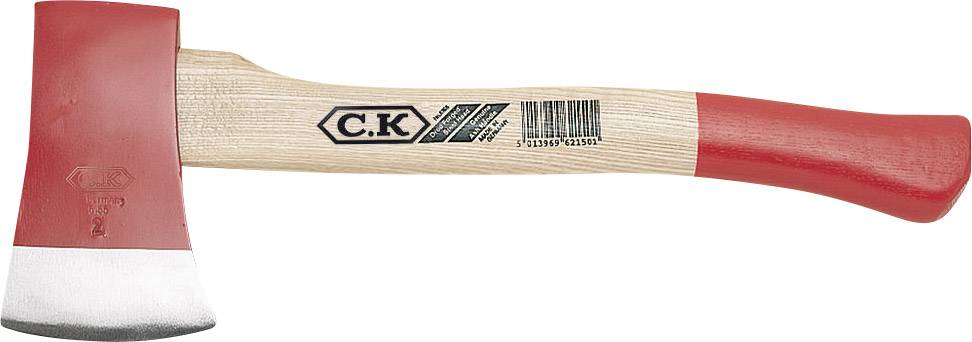 Handaxt mit rotem Kopf und Holzgriff, Marke C.K., mit Barcode-Aufkleber.