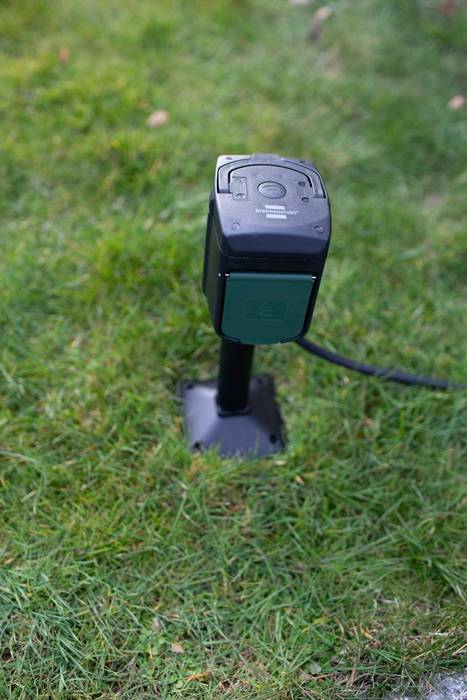 Brennenstuhl 1154540601 Gartensteckdose 2fach Schwarz mit Erdspieß, per App steuerbar