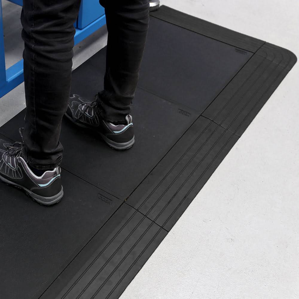 Anti-Ermüdungsmatte Fatigue Lock schwarz B50xL50 cm geschlossen