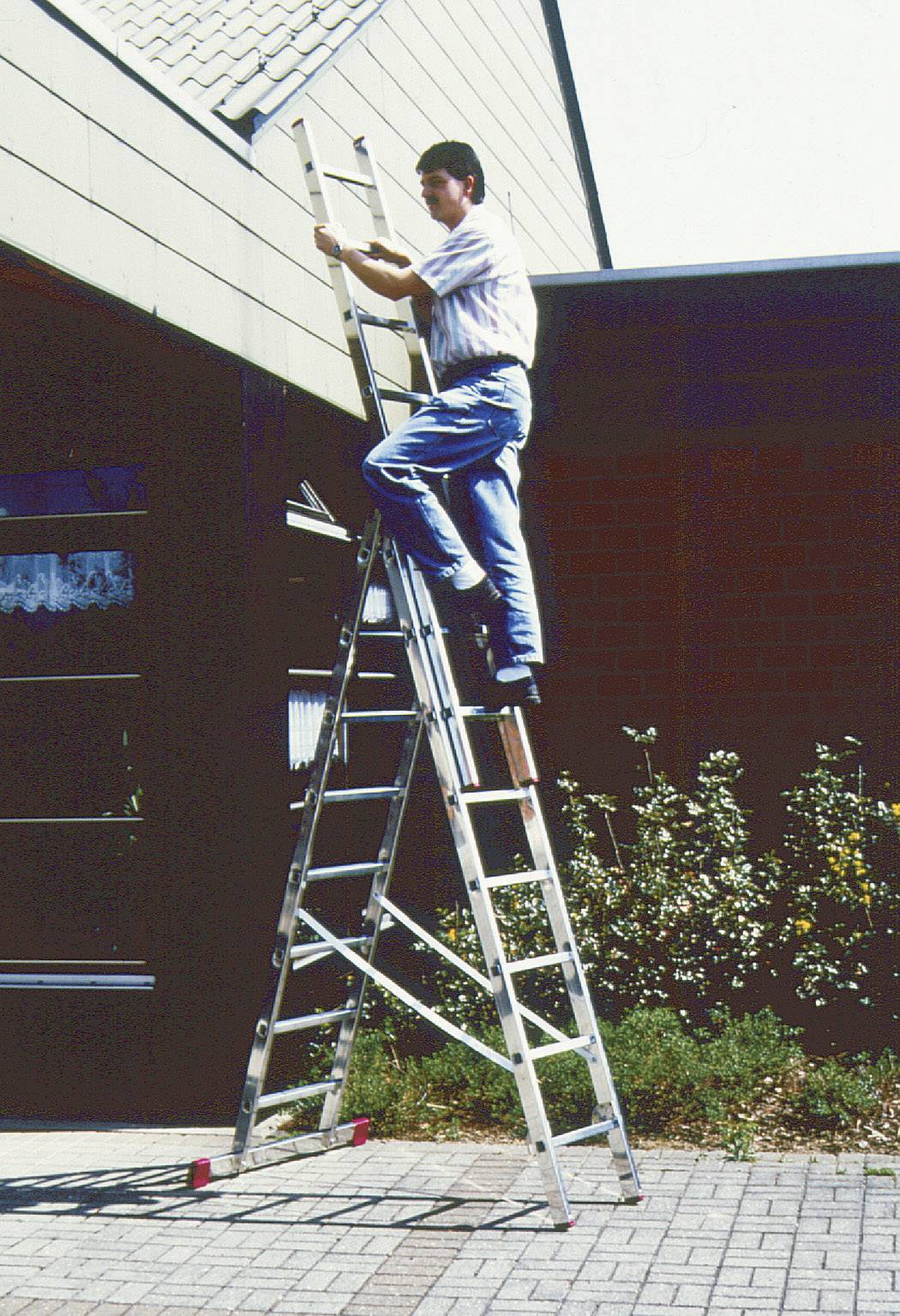 Krause 033383 Aluminium Multifunktionsleiter inkl. Traverse Arbeitshöhe (max.): 5.40m Silber DIN EN 131 12kg