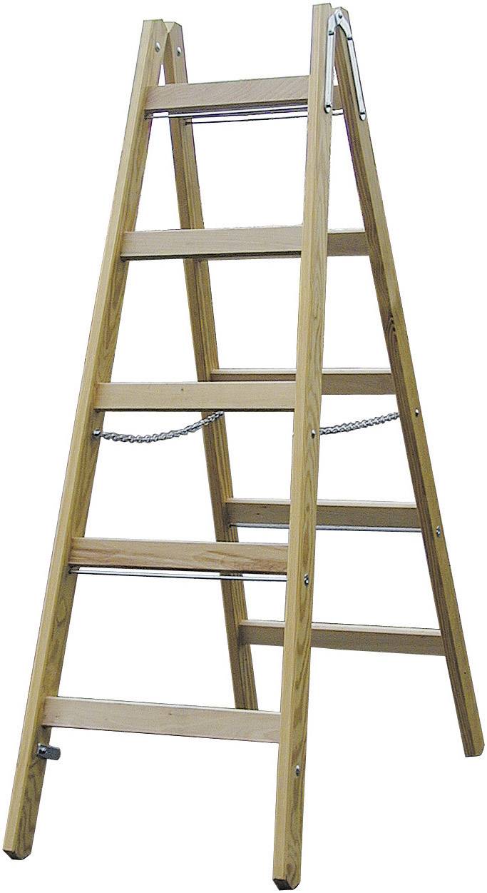 Eine Holzleiter mit vier Sprossen steht offen in A-Form. Eine Kette verläuft zwischen den vorderen Beinen zur Stabilisierung.