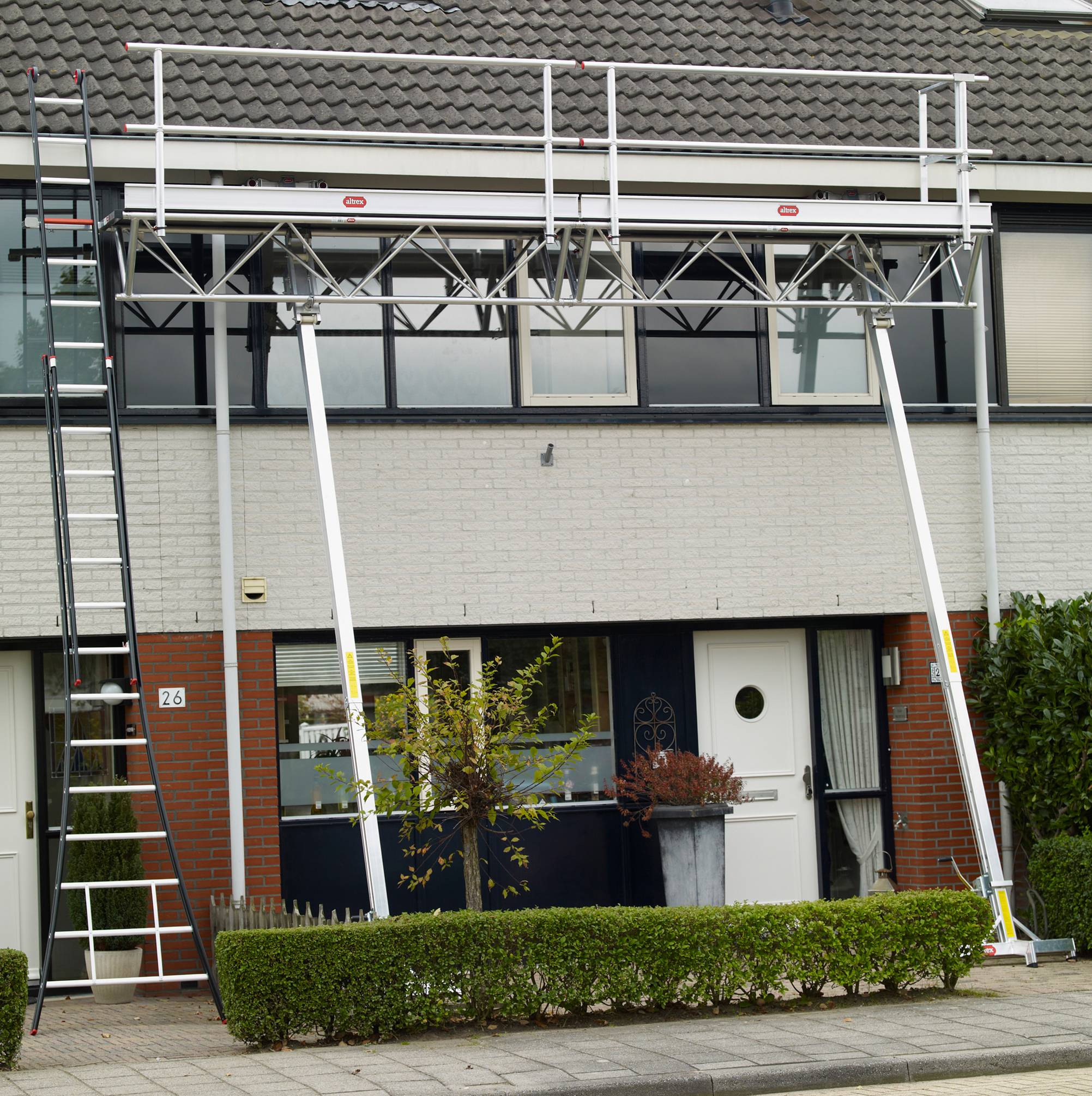 Altrex Modulare Dreiecksbühne Euro 4-6 mit Handwinde MTB 2m lang