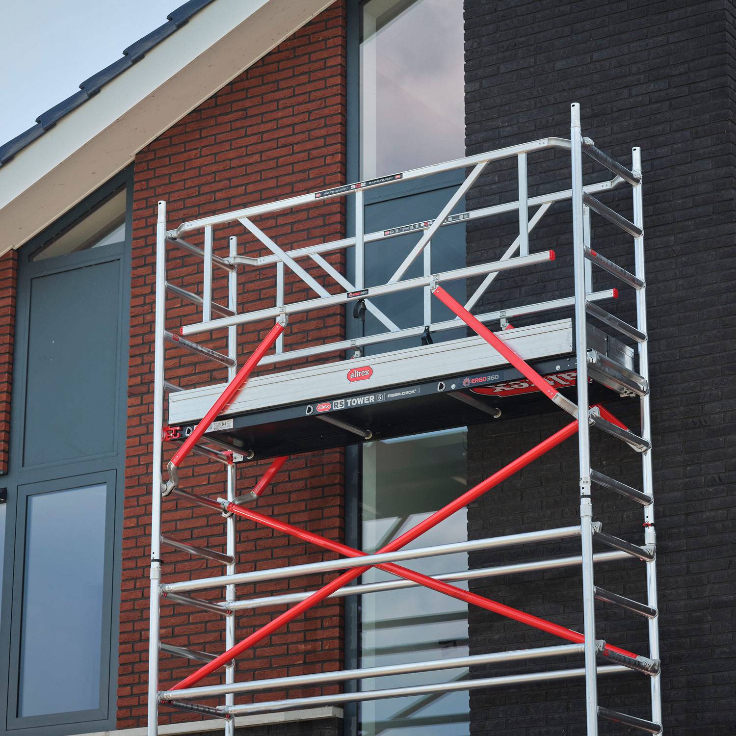 Altrex Fahrgerüst RS Tower 51 Aluminium mit Fiber-Deck Plattform 8,20m AH schmal 0,75x3,05m